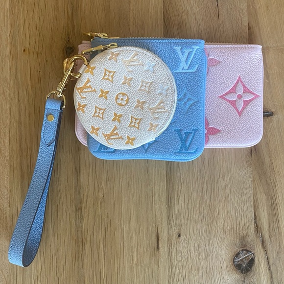 NWT LOUIS VUITTON BY THE POOL TRIO POUCH - Picture 2 of 8